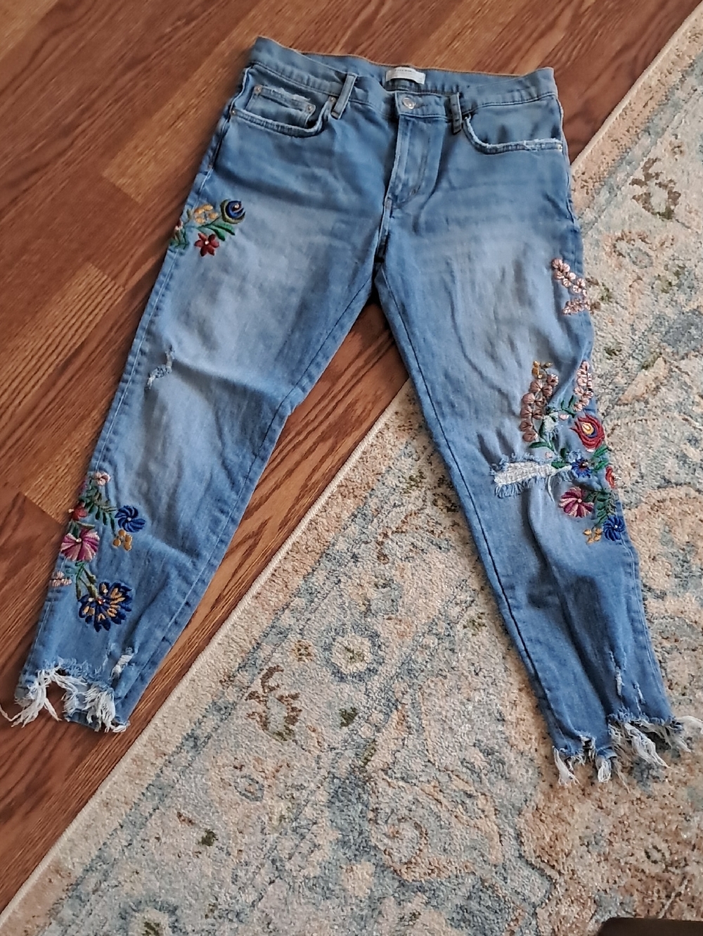 Zara Light Blue Embroidered Ankle Jeans